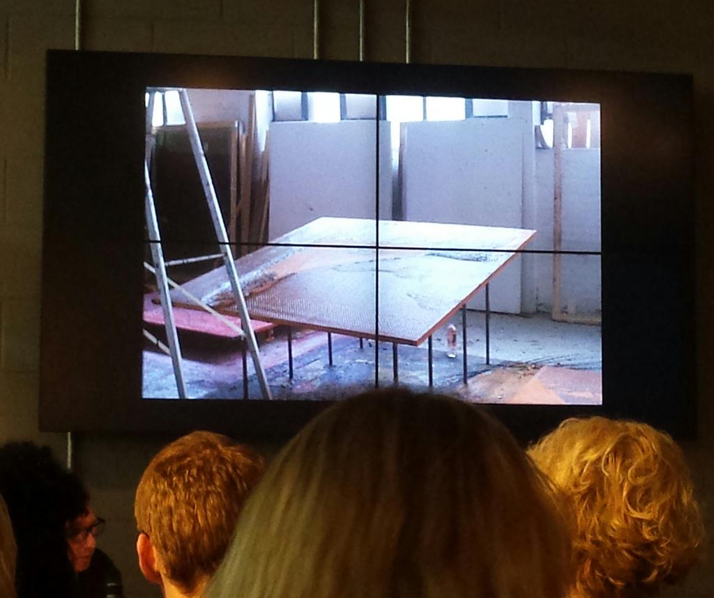 artistkemp's tweet photo. Talk by #Alexisharding at @GalleryGriffin, incl talking about @JohnMoores2016 @walkergallery prizewinning Slump/Fear! http://t.co/AJ5T5sVy0y
