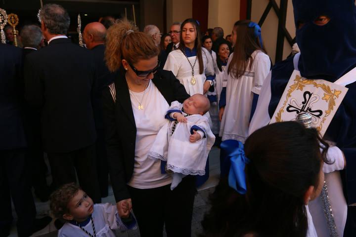comalaga's tweet photo. Otro año más salimos con nuestra estrella lorena,franci y José ,y se estrena en su primer mes de vida Francisco hugo http://t.co/wB81xgFjmn