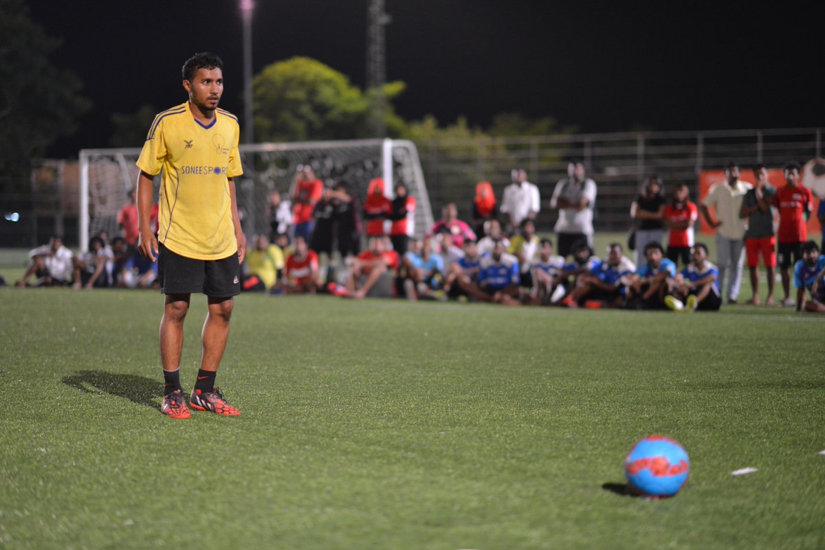 thepaperidea's tweet photo. “@mvtwitsal: Dream Team select @zahirio shows total focus. #DaretoZahirio 

#MVTVITSAL @thepaperidea http://t.co/X37RcbgzZl” 😉 @zahirio