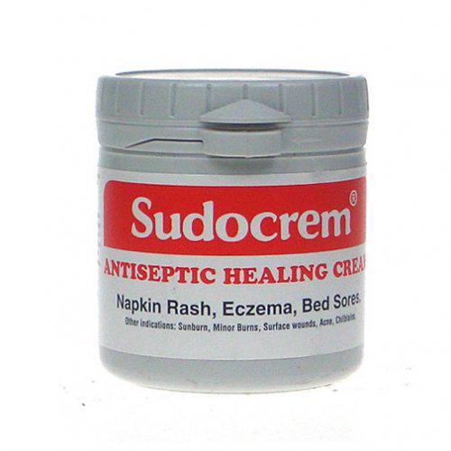 BeautyMostly's tweet photo. Sudocrem really helps dry &amp; spotty skin &amp; its cheap &amp; cheerful too! #sudocrem #skin beauty #toptip http://t.co/hcuOisMkUh