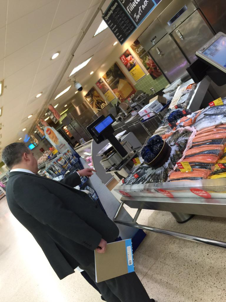 salminavas's tweet image. @scharrington getting ready for #eastertrent #fishcounter #Easter2015