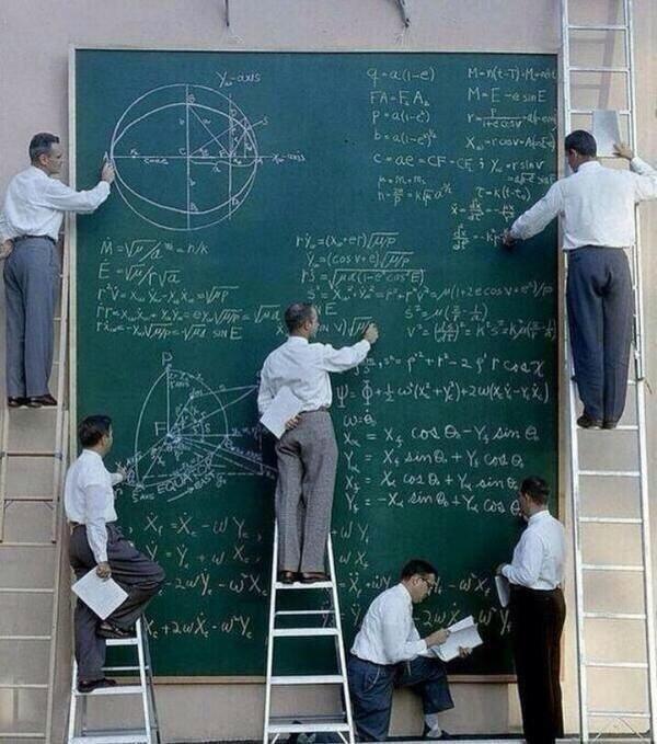 SpeakComedy's tweet photo. making plans in the groupchat like http://t.co/TFuusPrplT