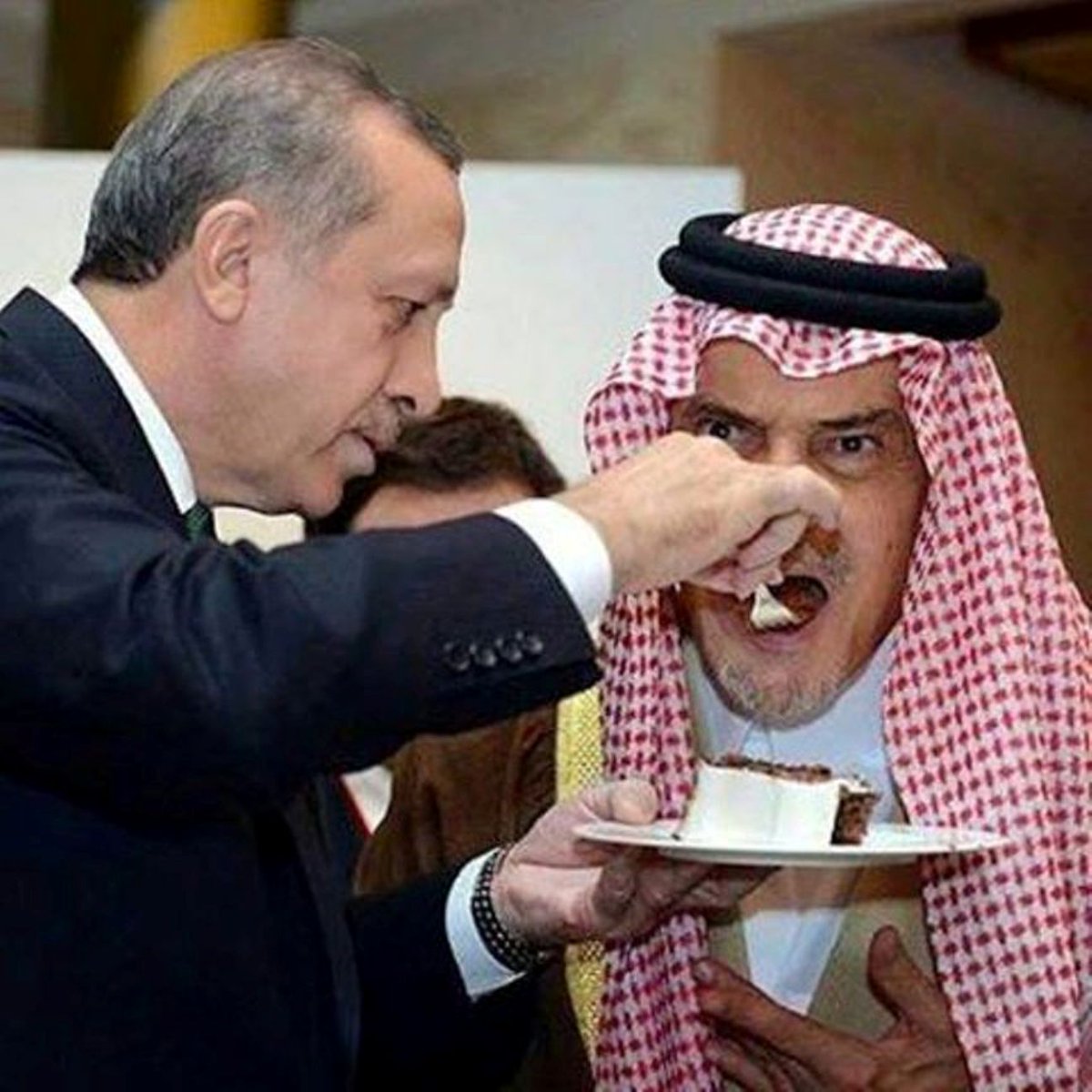 ...http://aangirfan.blogspot.de/2011/11/turkeys-erdogan-is-jewish.html . 