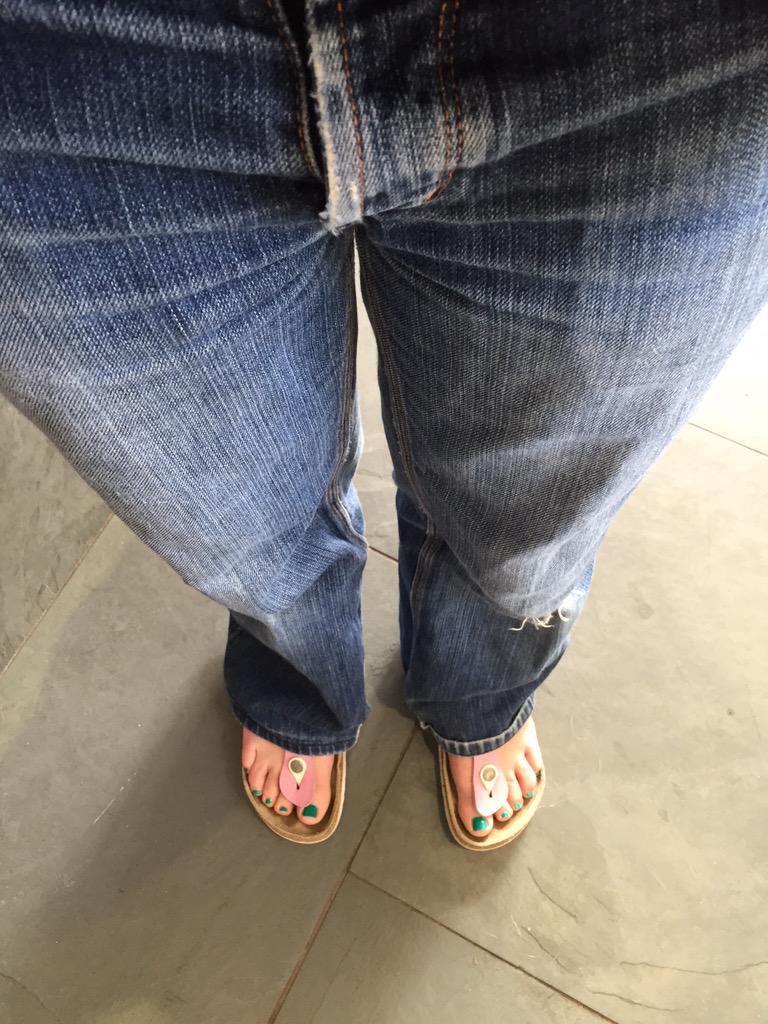 Reckon the Howies are 10 years old so thought they should get an airing with the first flip flops of spring #Howies