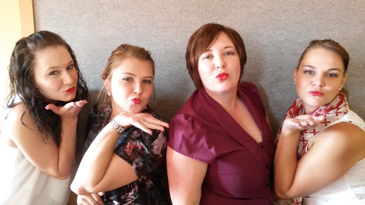 FranineH's tweet photo. @FranineH @finessetydskrif @dalene_nel ondersteun #redmylips2015 @redmylipsorg  @OFMTBS http://t.co/gjpZCZx97g