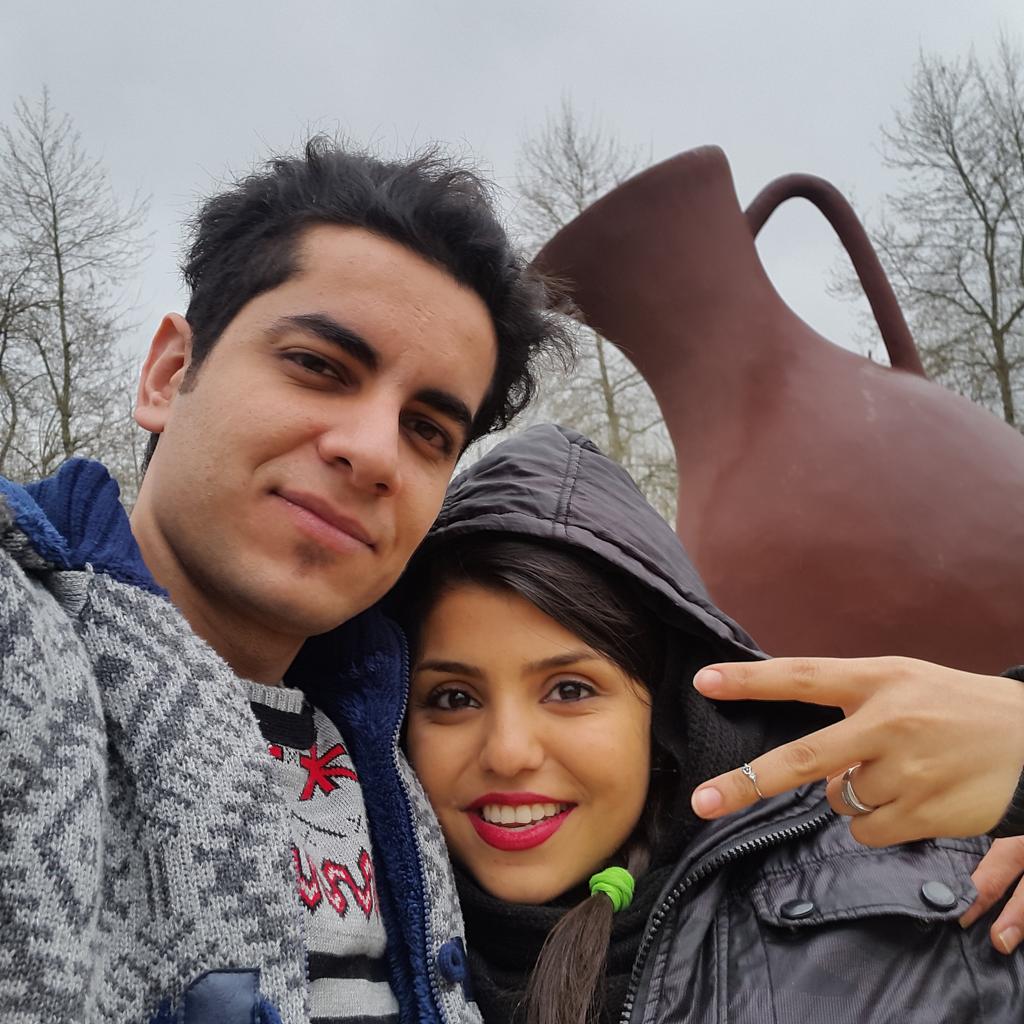 مستم زلفان توام 
منو عشقم