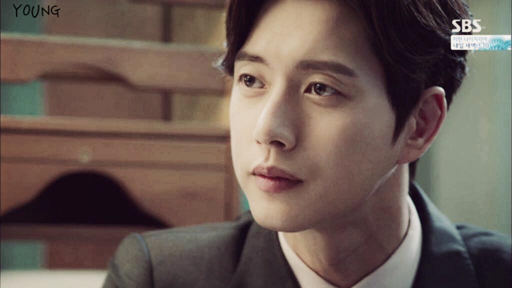 Docstranger_JJ's tweet photo. @starmoon_75 아린 씨도 좋은 하루 보내시길. 장난은 많이 치셨습니까? http://t.co/uaQn1AKikh