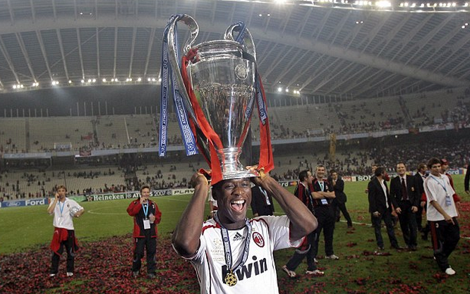 Happy birthday Clarence Seedorf! The Dutch legend won the UEFA Champions League 4x with three different clubs. 