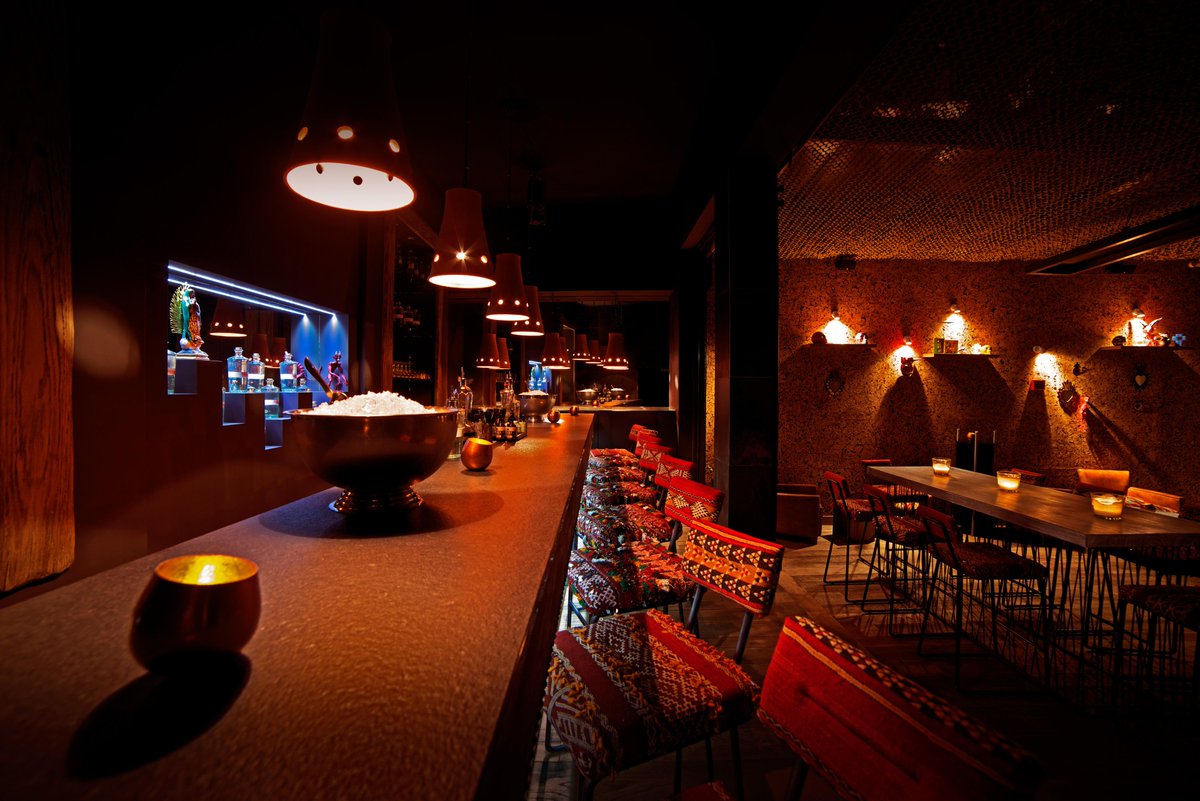 Dépaysement total pour @LSDMagazine1 à La Mezcaleria du #1KParis ... urlz.fr/1N90 !