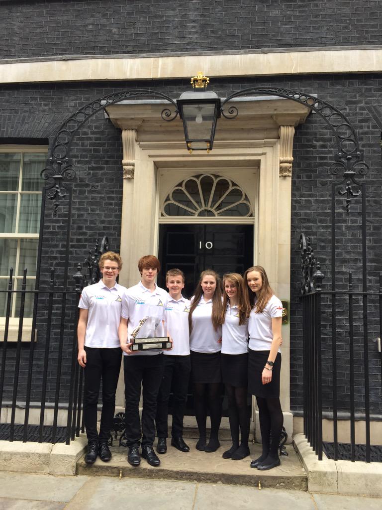 World Champions <a href="/ColossusF1/">COLOSSUS F1</a> at 10 Downing Street today #F1inSchools