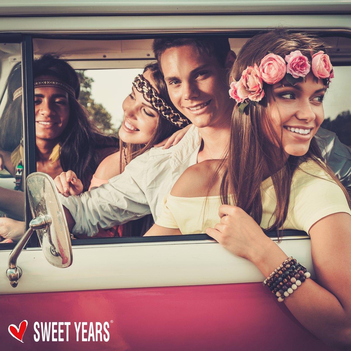 SweetYears_it's tweet photo. Avete già programmato le prime gite della bella stagione? #sweetyears #friends #gita http://t.co/jyG1LNGfoE