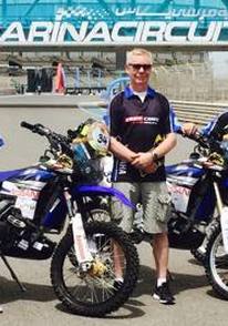EspirituDakar's tweet photo. #ADDC2015 | #E4 #motos
El sueco #TonyLand, del #CrazyCamelRacing, sufrió accidente y fue trasladado al hospital. http://t.co/3xWIXAaODM