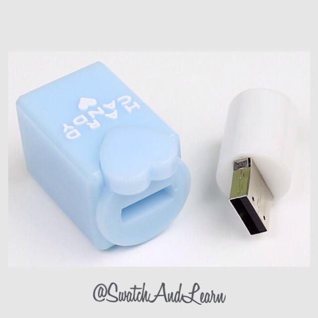SwatchAndLearn's tweet image. The cutest #USBkey I have resembles @HeresHardCandy Sky #nailpolish! #HardCandy #HardCandySky #Happy20HardCandy