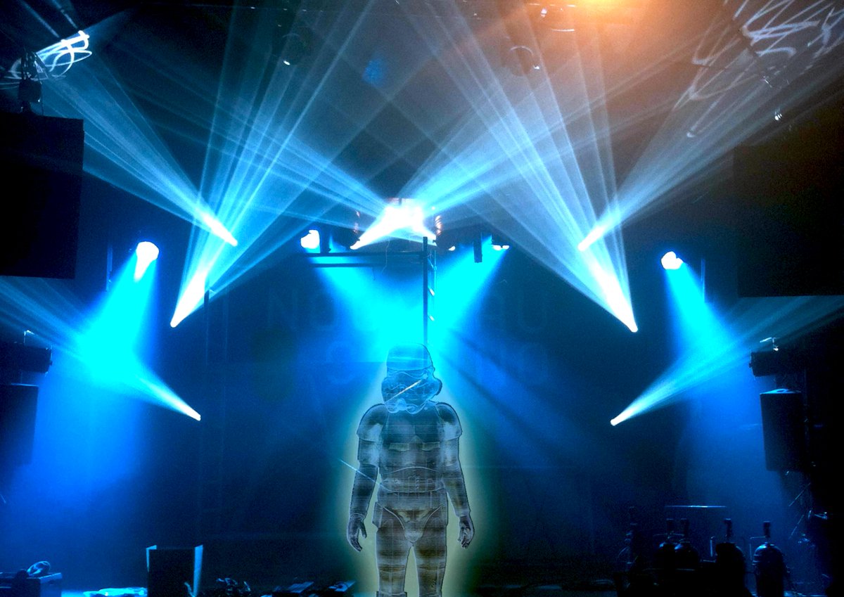 nouveaucasino's tweet image. First picture of our amazing new holographic equipment !
Coming soon
#hologram #lightengineering