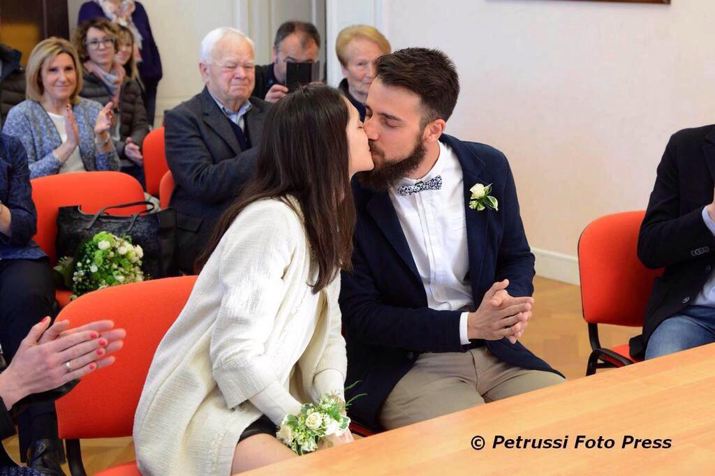 helmetswhy's tweet photo. @lodocomello en su casamiento junto a @quienestomas😍👏 http://t.co/bDT0bcadUT