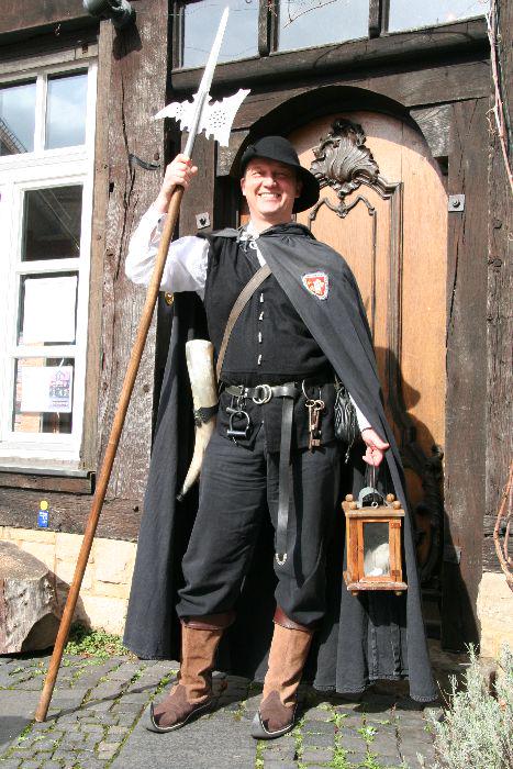 Ab morgen führt euch der Nienburger Nachtwächter an festen Terminen durch die Altstadt. #meinniedersachsen