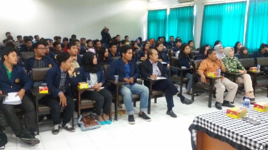 Selamat <a href="/dpmfebunmer/">DPM_FEBUNMER_'16-'17</a> atas Dialog Representatif. Partisipasi Mhswnya sangat bagus. Semoga FEB kita makin baik &amp; eksis.