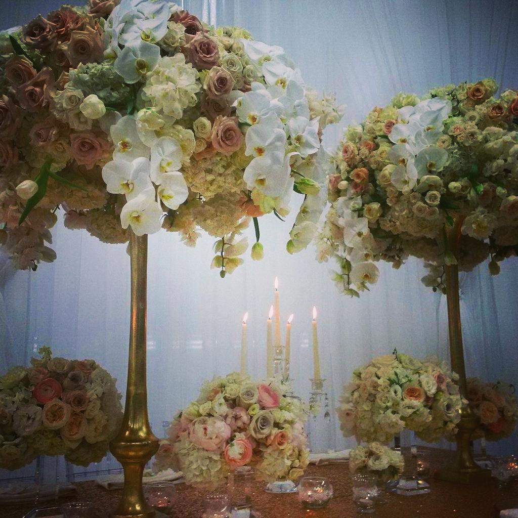 RadaG's tweet photo. Wow!!! The gorgeous work by the one and only @karentran @hoflandfloral #kthofland http://t.co/IwHkR5RvNs