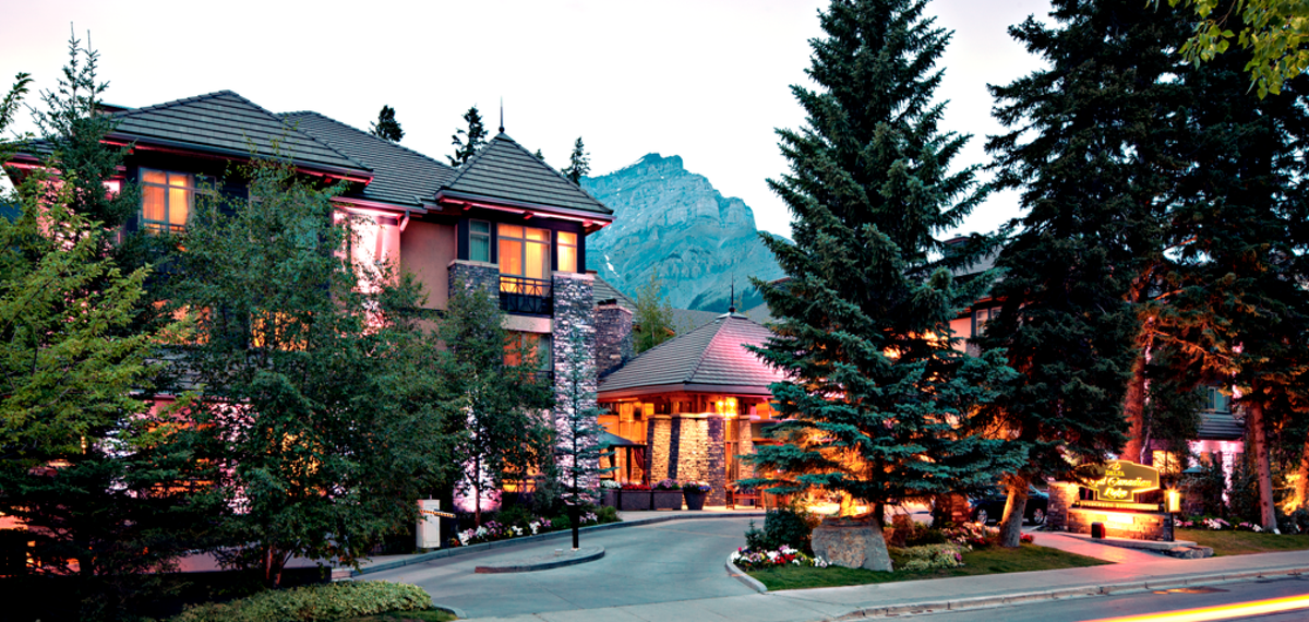 MarriottIntl's tweet photo. So happy that @DeltaHotelsLtd is officially a part of Marriott Intl. #Canada, here we come!: http://t.co/7i1SxfsGLj http://t.co/c5mlNdx6Un