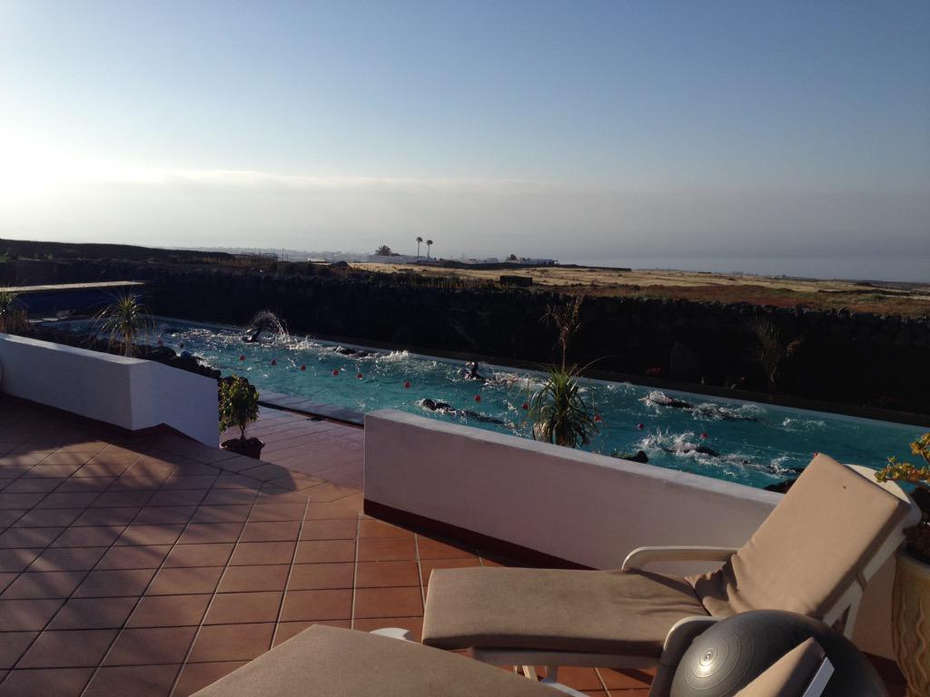 Epic couple of days with <a href="/HeleenbdVaate/">Heleen bij de Vaate</a> @LongDistanceTri <a href="/Neiskebecks/">Neiske Becks</a> and thanks <a href="/MasDeportes1/">Mas Deportes</a> best bike shop 😉🚵👍