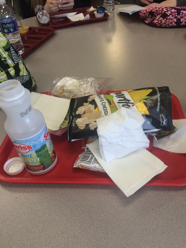 wsdgarbage tweet picture