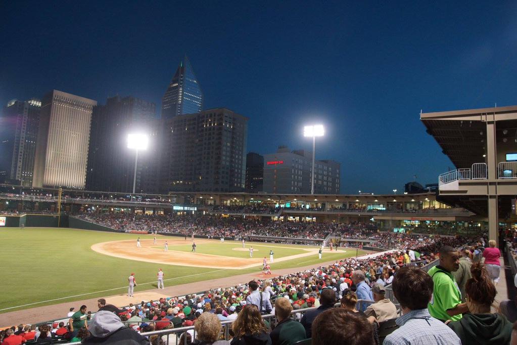 What is possibly better than this...⚾😍