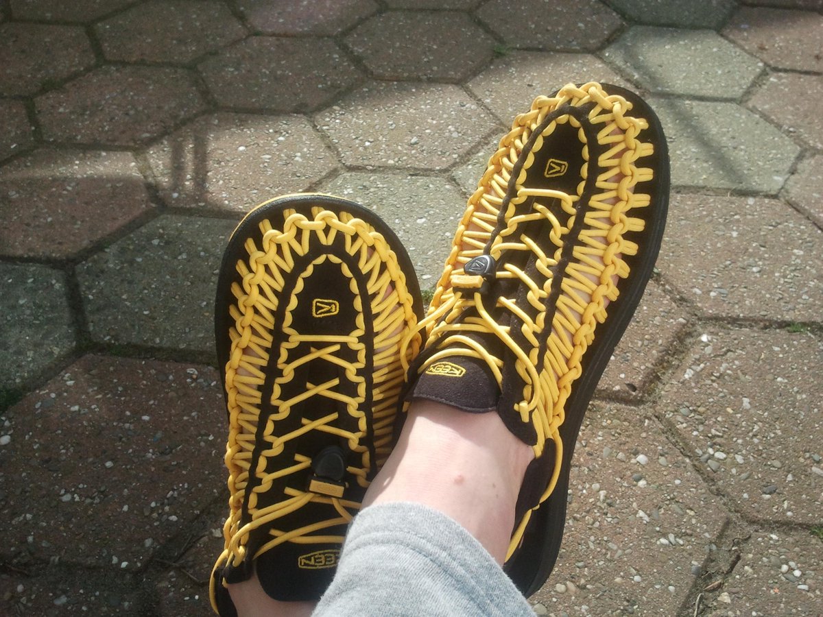 cellorides's tweet photo. Have you heard from UNEEKOpenAirFootwear? It’s a unique innovation from @Keeneurope made out of 2 cords and a sole. http://t.co/lqmK3Uv2UW