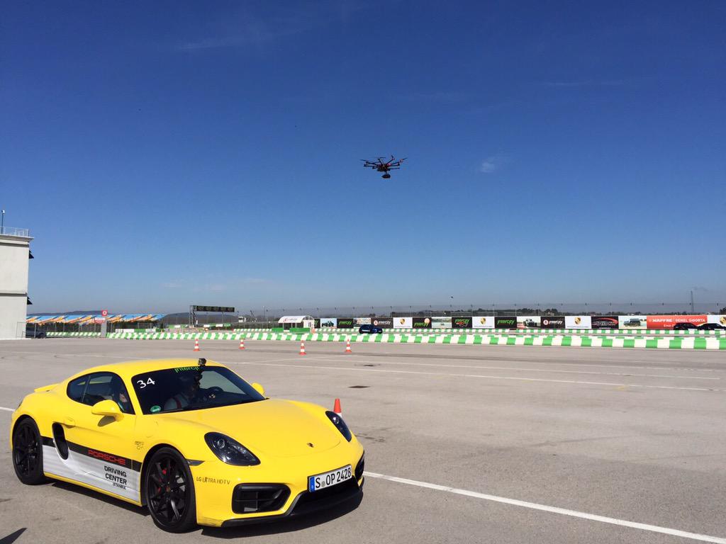 TmAirstudio's tweet photo. İntercity İstanbul Park'ta bugün Porsche için uçtuk. http://t.co/mjN6qSmNQ8