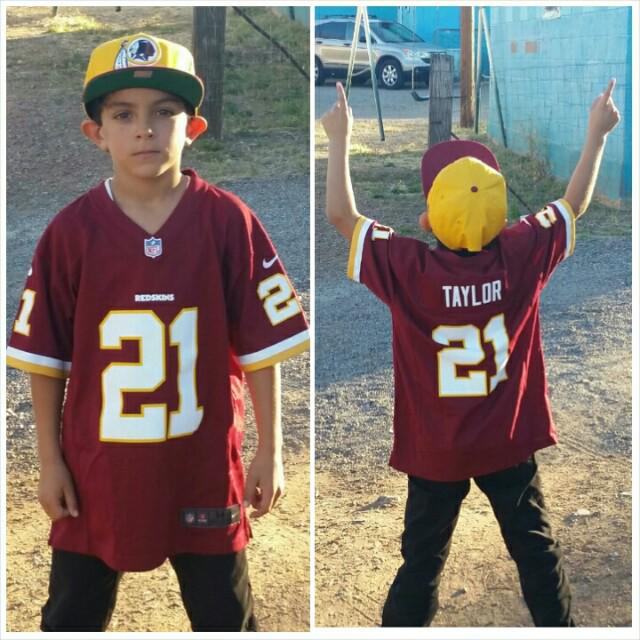  my son was 1 when Sean Taylor died, but he still looks up to him. Happy birthday, Sean Taylor! 