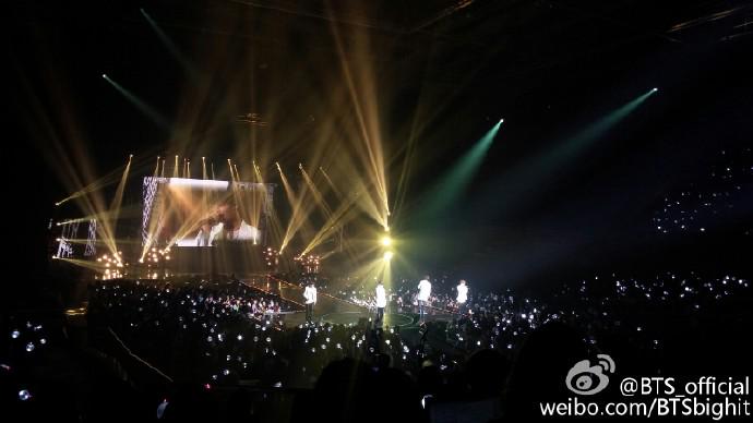 itsanneart's tweet photo. Last Week #BTSBEGIN their Concert in CHINA
BTS LAST Update on WEIBO ACCOUNT
방탄소년단 업데이트 웨이 보 계정
#BTS #방탄소년단 #防弹少年团 http://t.co/WKxWJoPo2Y