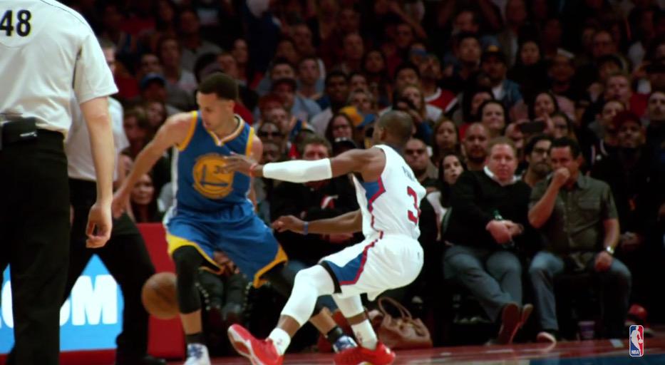 Sept2Ist's tweet photo. drakes reaction to the Chris Paul crossover. http://t.co/WcRk4Sj9S3