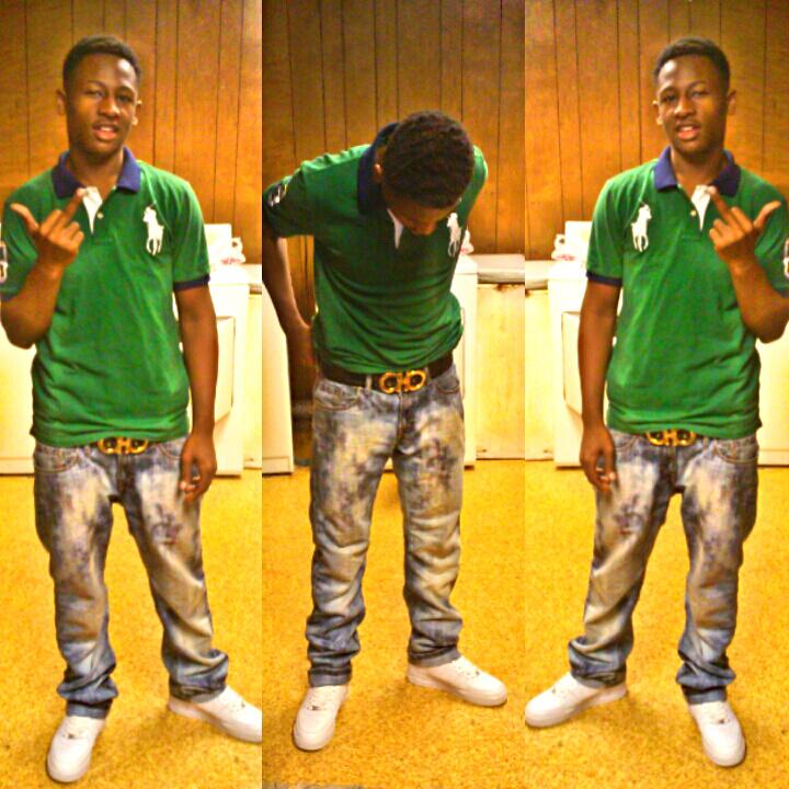 _DehendrickP's tweet photo. Ian Use To Be Shit 🚫🙅 , They Think Im All That Now 💁🙌💯 #since '06 🌞💸 http://t.co/gqHm1iGoFv