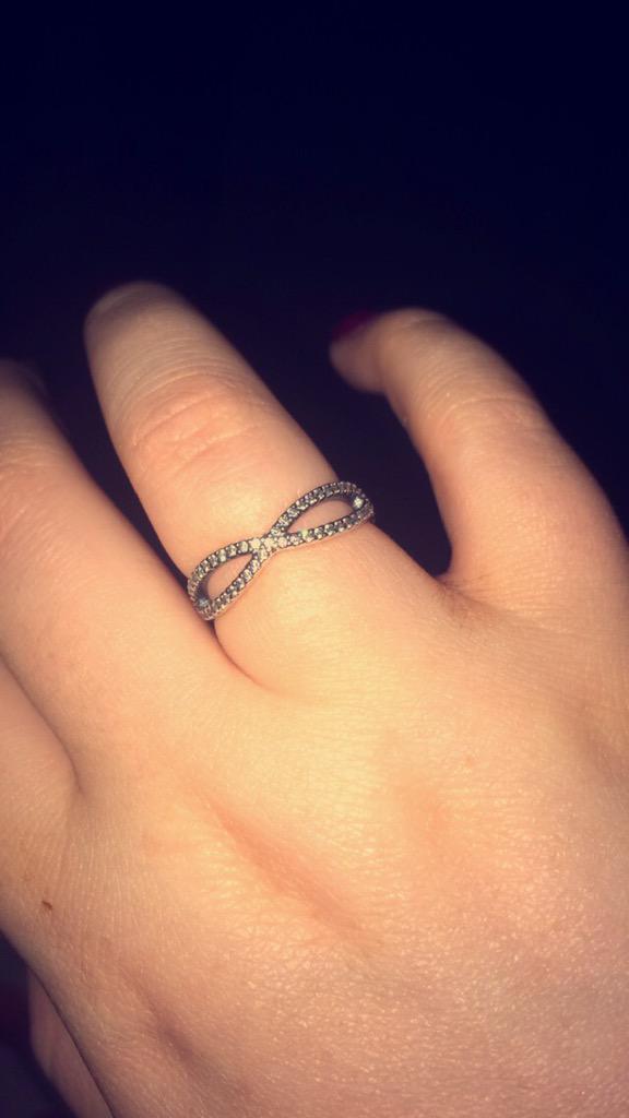 Shell_Aston's tweet image. Love my birthday present from my lovely man! Happy birthday to me ❤️❤️❤️