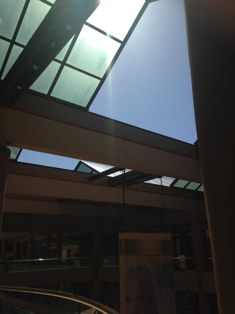 Paige_ELane's tweet photo. The roof is open at #Scottsdale! #teavanasouth #teavanapartner http://t.co/r0VmOGjOSh