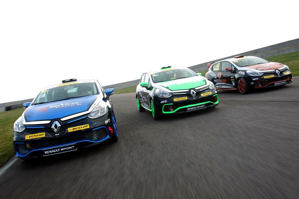 melanieoneill21's tweet image. @JamSportRacing not long now #cliocupuk #brandshatch