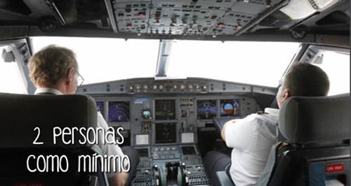 El_Universal_Mx's tweet photo. ¿Sabías que... ya hay nuevas normas para los aviones mexicanos? #ENTÉRATE @QuefishTV http://t.co/MzMGZE1OGw http://t.co/h0JiGjzkpB