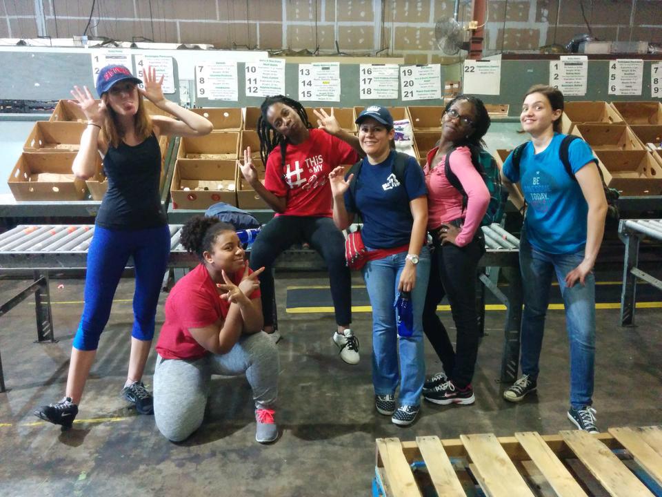 FAUasb2015's tweet photo. Good Times on the Urban Farming and Food Sustainability (Tampa, FL) site: http://t.co/X5Xtn9gonh