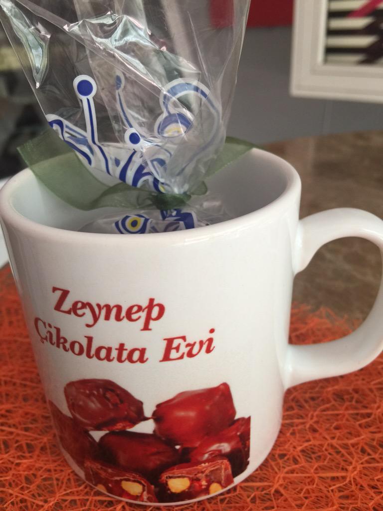 zs01's tweet photo. Festivalde portakal dilimi ve portakal çubuğu http://t.co/LzU7BQiDey