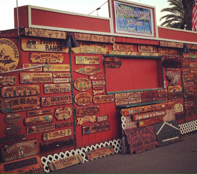 Tropical_Signs's tweet photo. Like the #TropicalSigns page Facebook and share to see great carved signs and follow our shows. http://t.co/0lld7n9v9o