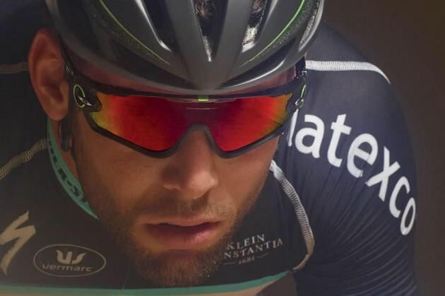 cvndsh's tweet photo. Here is the new @MarkCavendish @cvndsh @Oakley Jawbreaker! What are your thoughts?! #CVNDSH #Oakley #Jawbreaker http://t.co/iqAMsoTu7C