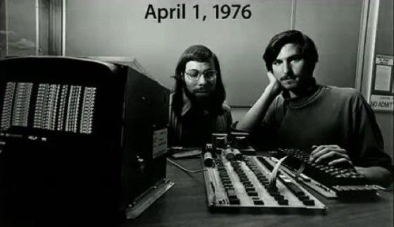 joumlatech's tweet image. في مثل هذا اليوم من عام 1976 أسس الشاب ستيف جوبز شركة Apple .

#أخبار #آبل