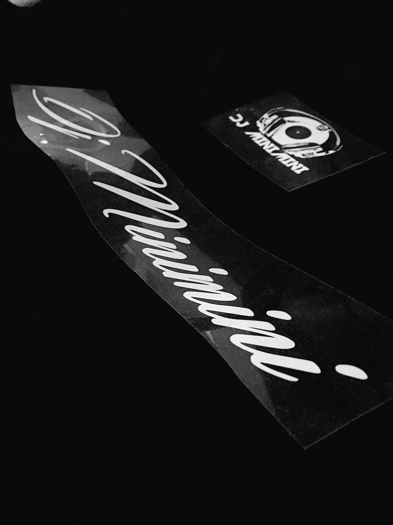TheLowCloth's tweet photo. Trajabajando para @DjMiniMiniSpain #DJMINIMINI #TheLowCloth sacando mas prendas !! http://t.co/i1J1Fa9Jwi