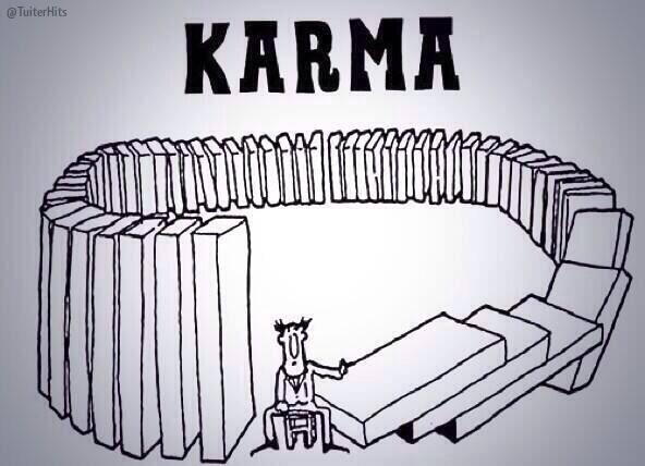 TuiterHits's tweet photo. El Karma. http://t.co/MiFs59go2i