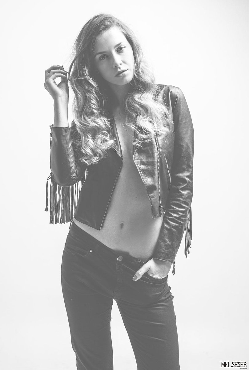 melseser's tweet photo. Alais para @HMagencia 
Ph. Mel Seser
St. Carolina Villegas Pozzo
Make up. Maria Rita Rovati http://t.co/QbTUOcZsQe