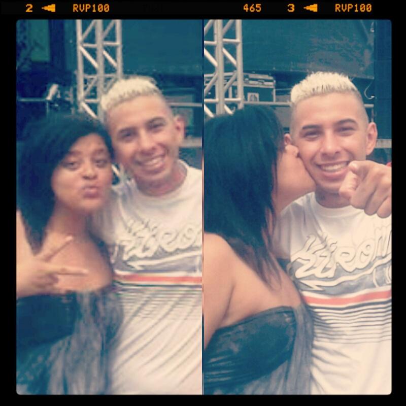 PireiNoChaII's tweet photo. #DeDomingo #SonhoRealizado #IdoloPerfeito 😍😍😍😍✔ http://t.co/dDsabSxgSZ