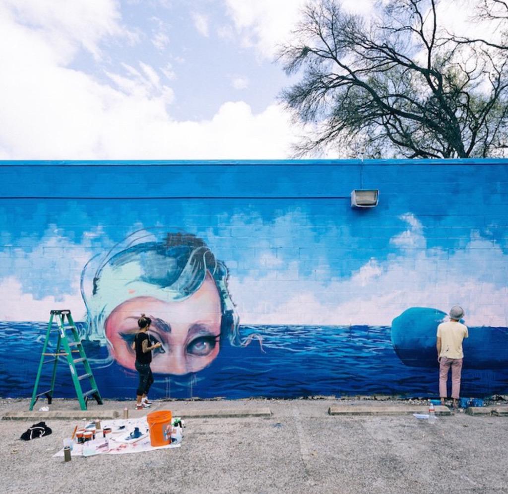 AnchorDiscovery's tweet photo. Here's some Austin street art | Happy Hump Day. http://t.co/4G0VsXT6I5