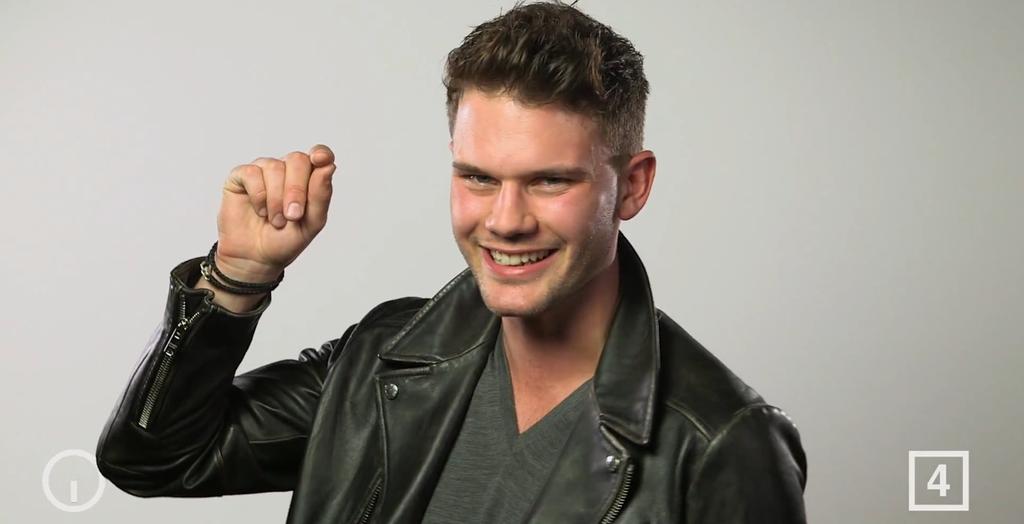 GreekFallenPage's tweet photo. OKAY.I.MAY.DIE.AND.NOT.BECAUSE.OF.A.FIRE.#DanielGrigory #JeremyIrvine http://t.co/oSrAcWB6Eg