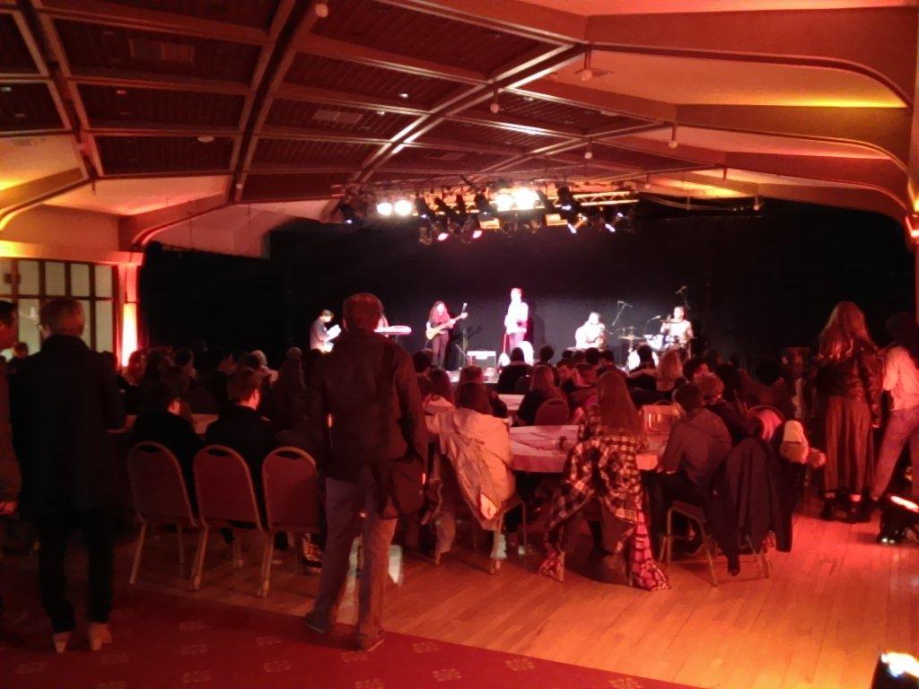 Nsdf_Tech's tweet photo. House is open for Angry #NSDFTech15 #NSDF15 http://t.co/XdE0fMPwXy
