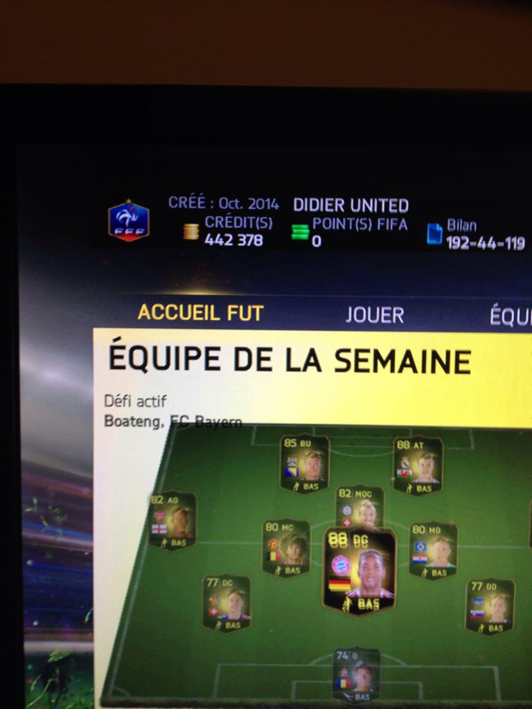 FUT15Astuce's tweet photo. J'ai 450K a donner ! http://t.co/glwWxH3hZi
