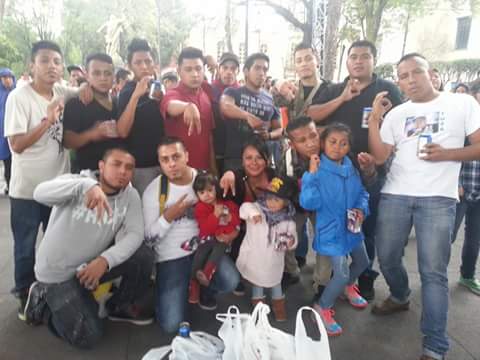 Slayter001's tweet photo. Un buen fin de semana con la banda::-D http://t.co/iI7fxFNb2y